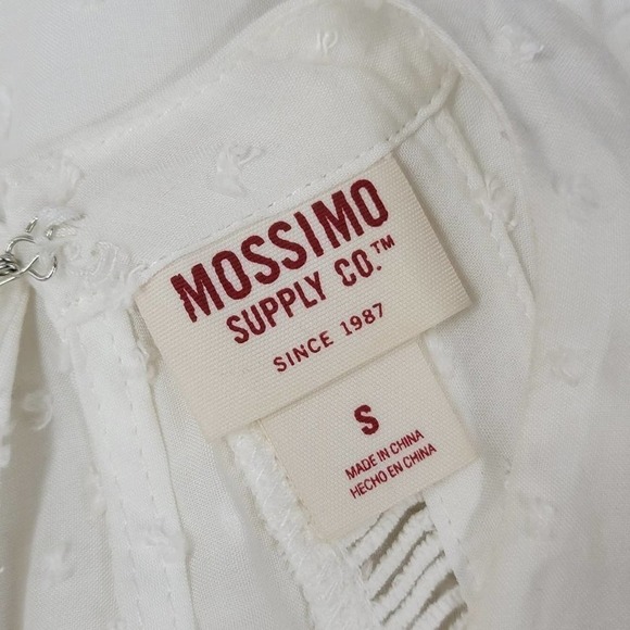 MOSSIMO Supply Co Razer Back Tank Top Key hole cut - Picture 10 of 11